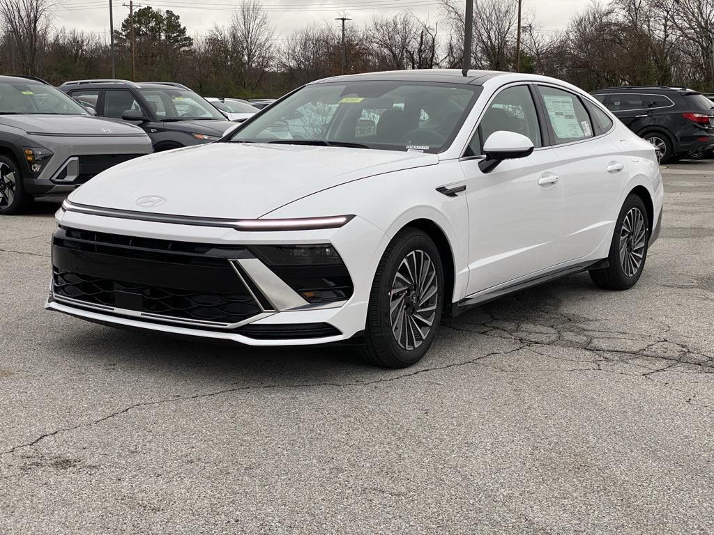 new 2026 Hyundai Sonata Hybrid car, priced at $33,258