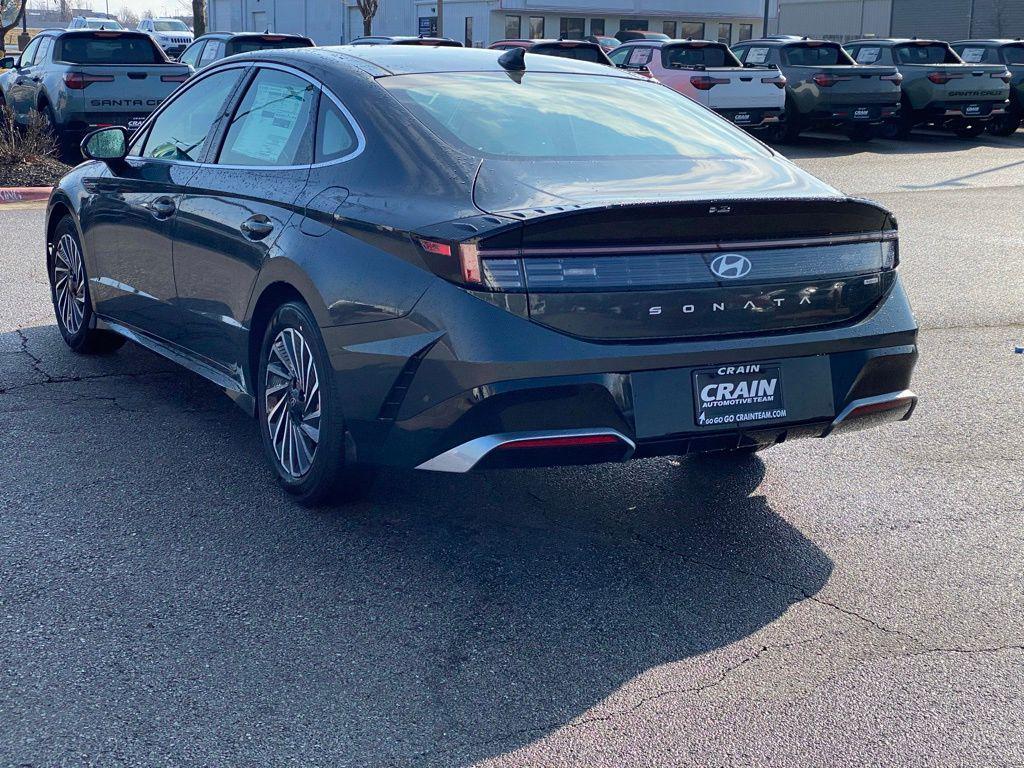 new 2026 Hyundai Sonata Hybrid car, priced at $38,434