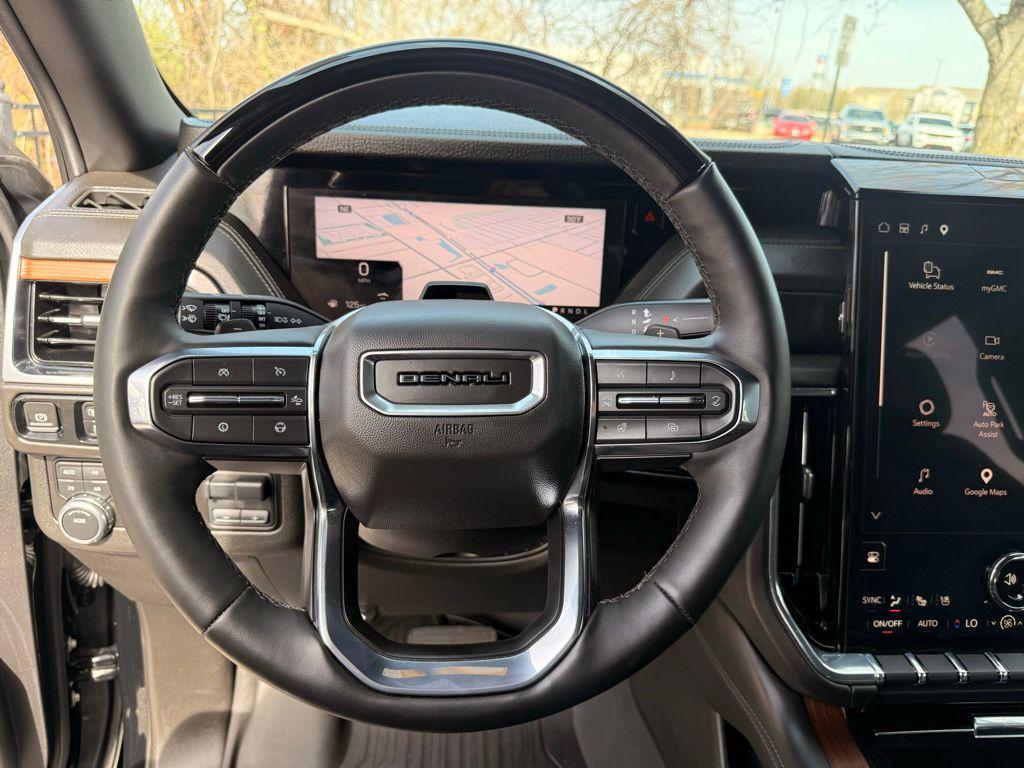 used 2025 GMC Yukon car, priced at $88,989