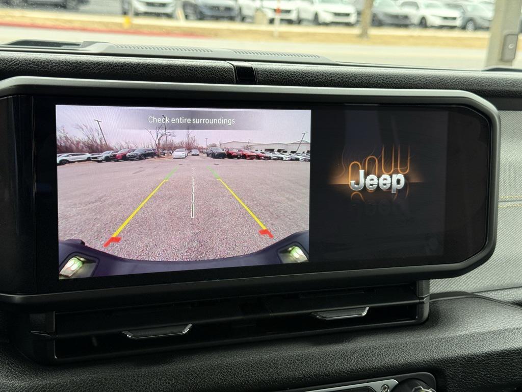 used 2025 Jeep Gladiator car, priced at $38,989