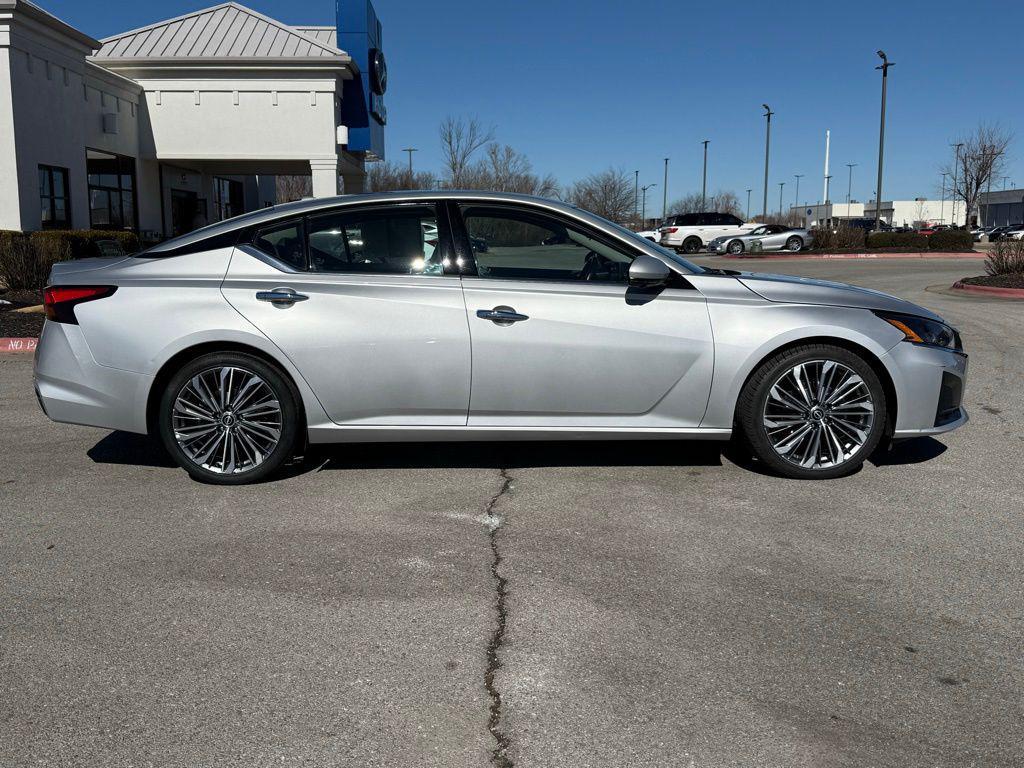 used 2023 Nissan Altima car, priced at $19,889