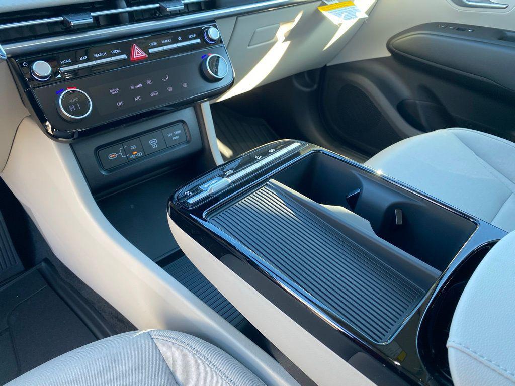 new 2026 Hyundai TUCSON Hybrid car, priced at $31,413