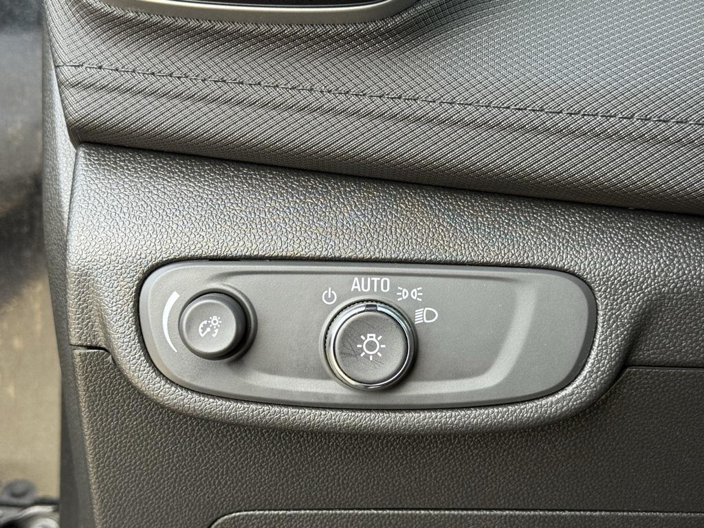 used 2024 Chevrolet TrailBlazer car, priced at $21,989