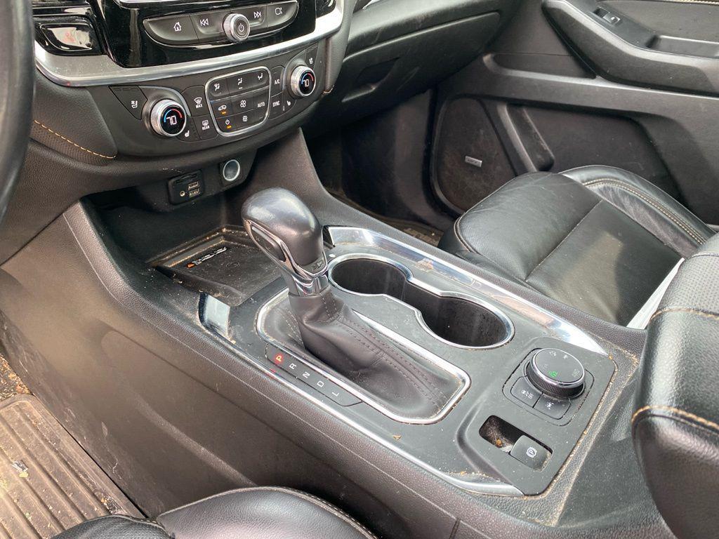 used 2021 Chevrolet Traverse car, priced at $27,500