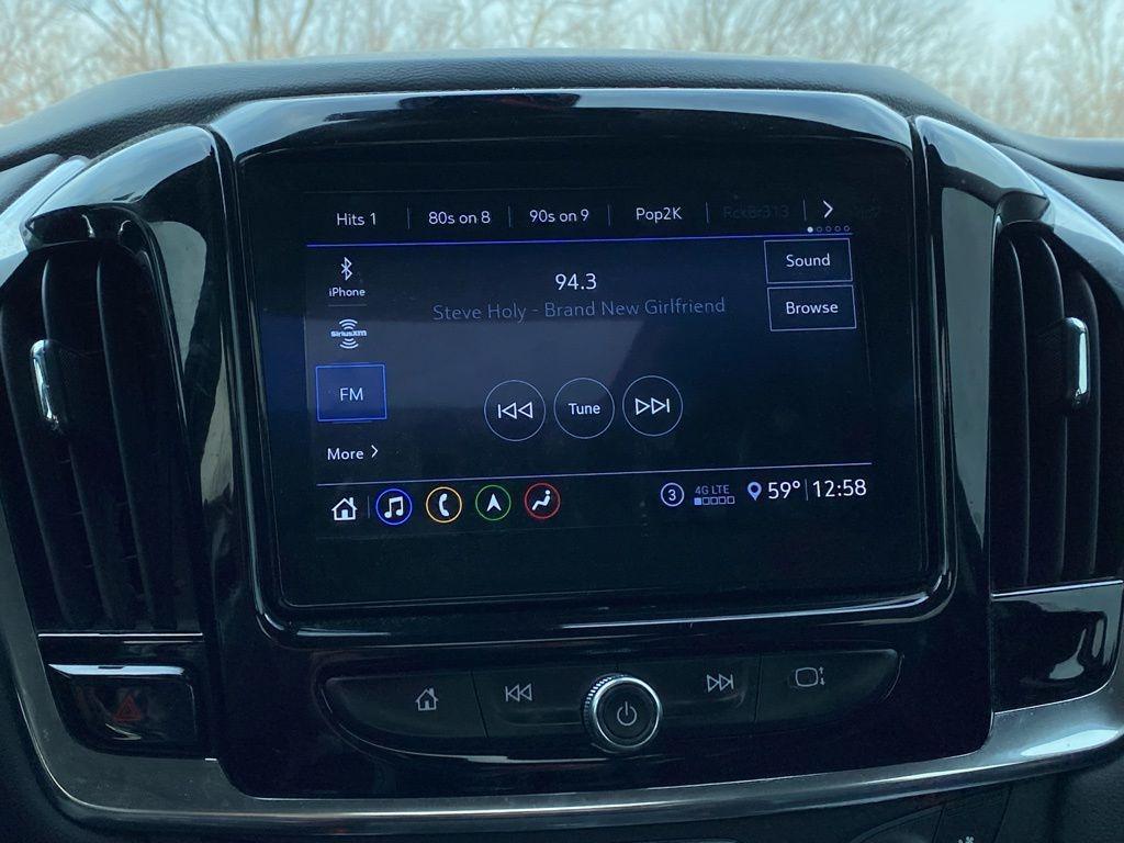 used 2021 Chevrolet Traverse car, priced at $27,500