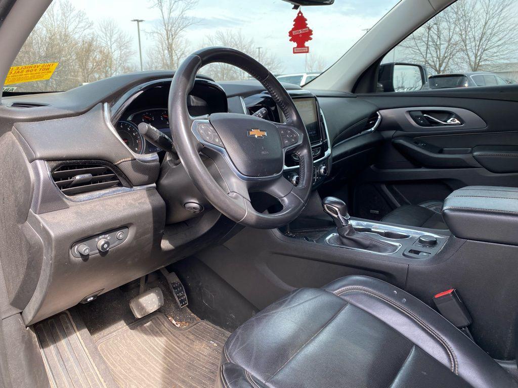 used 2021 Chevrolet Traverse car, priced at $27,500