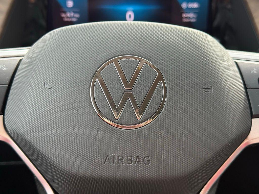 used 2025 Volkswagen Atlas car, priced at $35,689