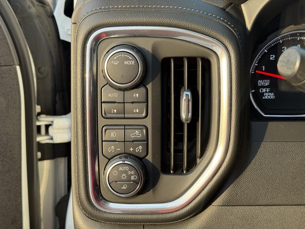 used 2021 Chevrolet Silverado 1500 car, priced at $34,689