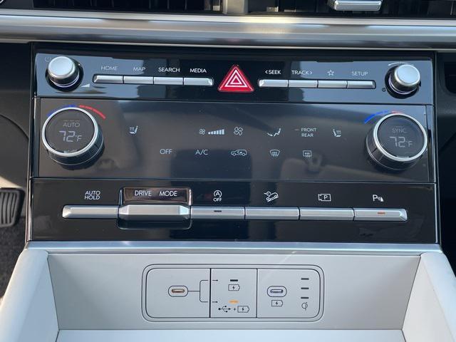 new 2025 Hyundai Santa Fe car, priced at $32,000