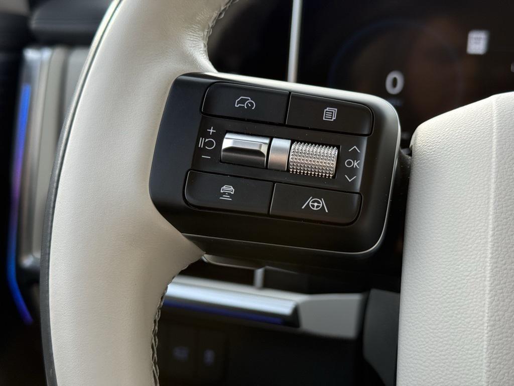 used 2025 Hyundai Santa Fe car, priced at $38,489