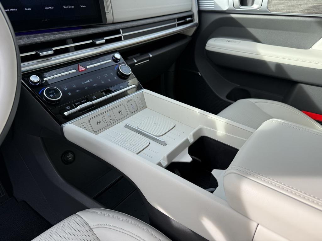 used 2025 Hyundai Santa Fe car, priced at $38,489