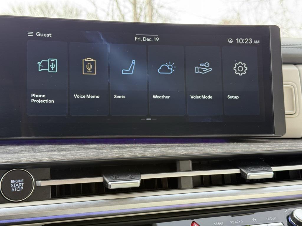 used 2025 Hyundai Santa Fe car, priced at $38,489