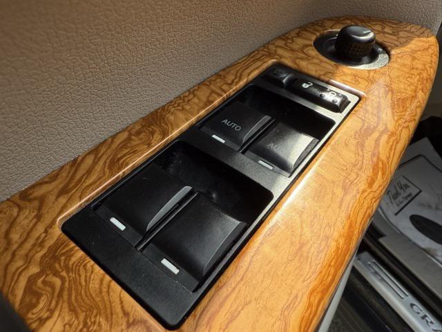 used 2010 Jeep Grand Cherokee car, priced at $5,676