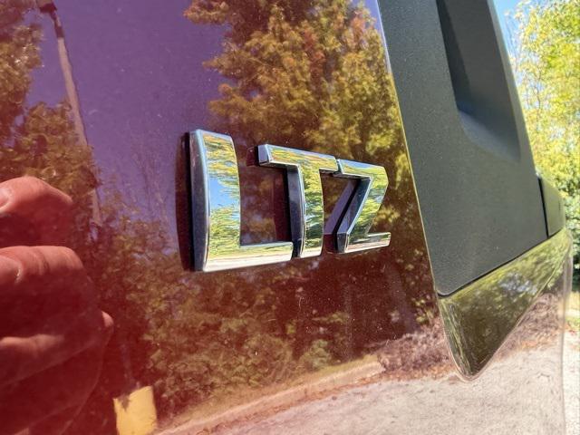 used 2008 Chevrolet Avalanche car, priced at $11,476