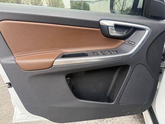 used 2016 Volvo XC60 car, priced at $12,376