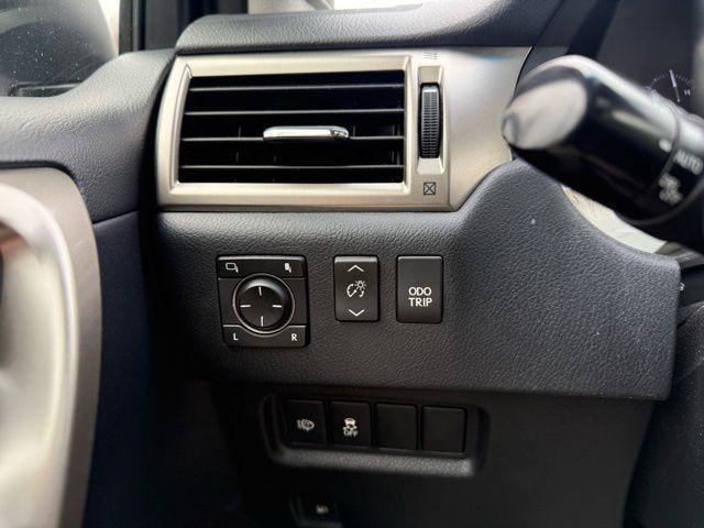 used 2018 Lexus GX 460 car, priced at $29,676