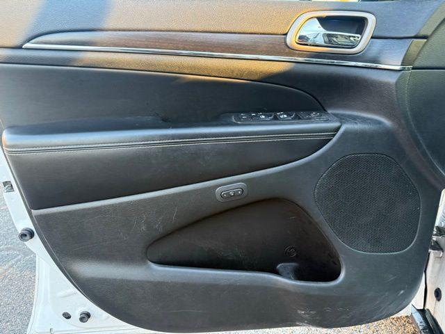 used 2014 Jeep Grand Cherokee car, priced at $9,997