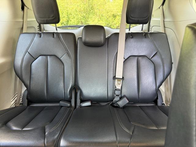 used 2022 Chrysler Pacifica Hybrid car, priced at $19,576