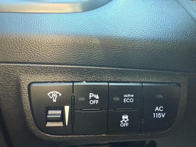 used 2015 Hyundai Veloster car, priced at $5,676