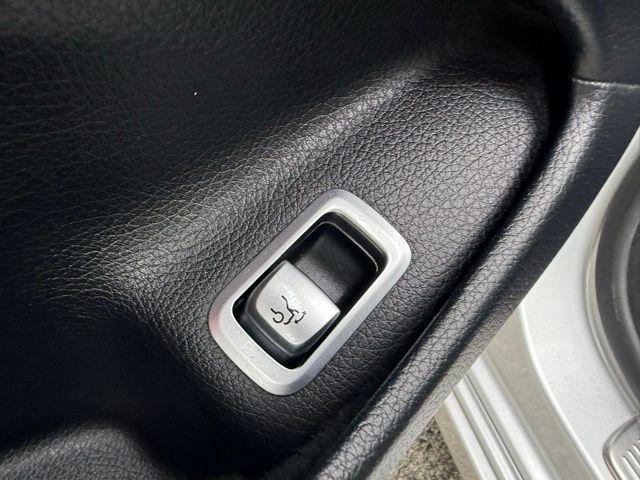 used 2015 Mercedes-Benz S-Class car, priced at $26,276