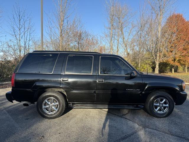 used 2000 Cadillac Escalade car, priced at $4,476