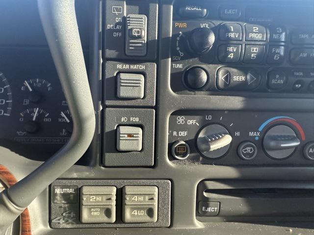 used 2000 Cadillac Escalade car, priced at $4,476