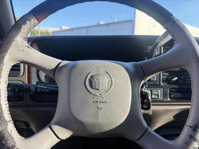 used 2000 Cadillac Escalade car, priced at $4,476