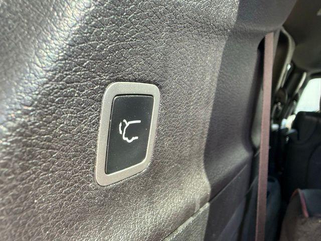used 2020 Chrysler Pacifica Hybrid car, priced at $17,776