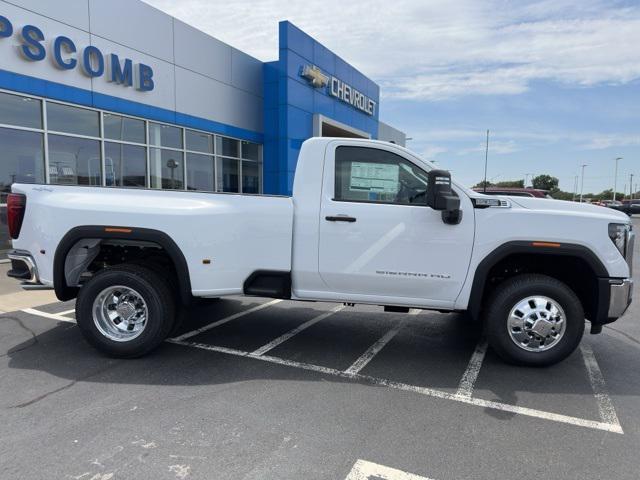 new 2025 GMC Sierra 3500 car, priced at $56,135
