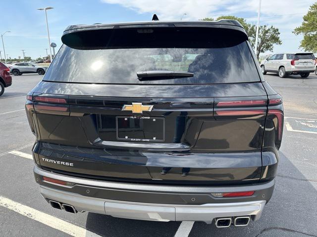 new 2026 Chevrolet Traverse car, priced at $43,525