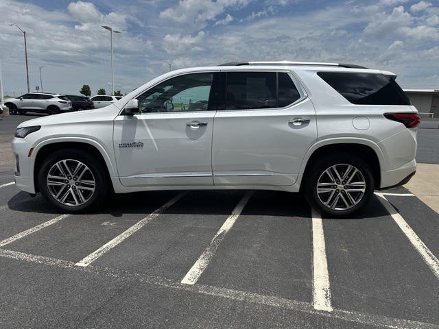 used 2022 Chevrolet Traverse car, priced at $33,390