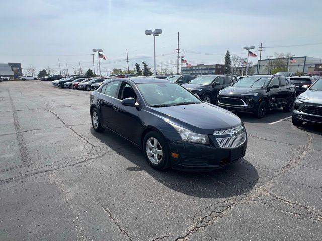 used 2014 Chevrolet Cruze car, priced at $2,989