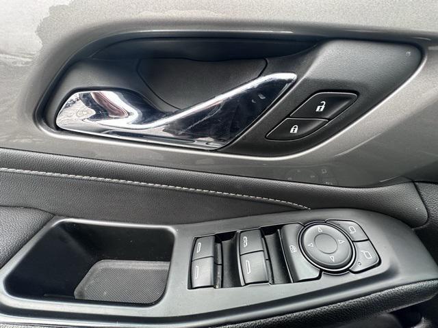 used 2023 Chevrolet Traverse car, priced at $25,375