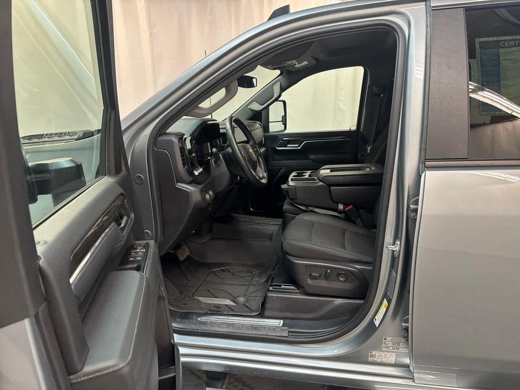 used 2025 Chevrolet Silverado 2500 car, priced at $54,999