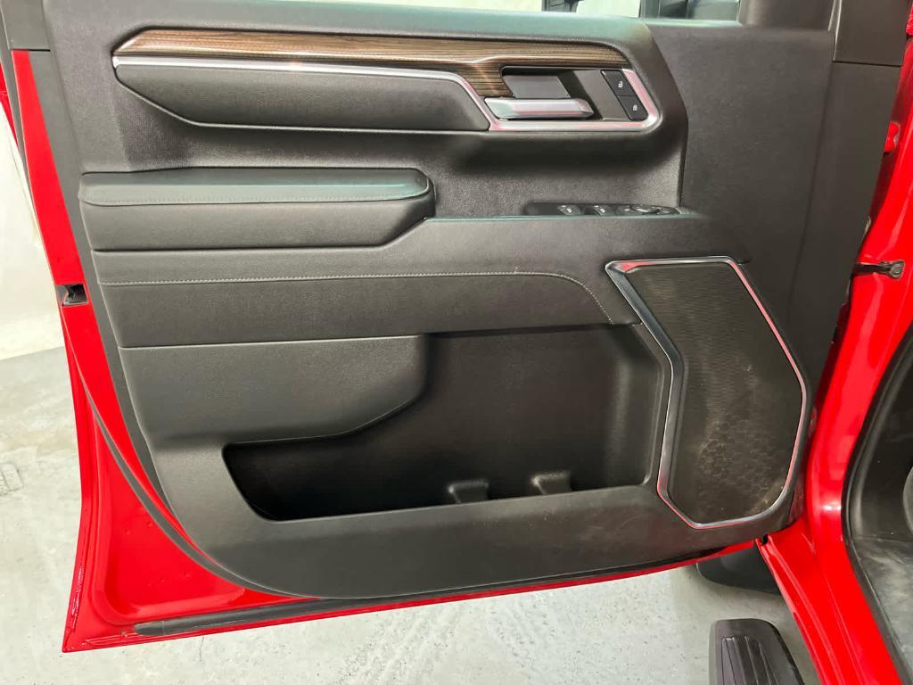 used 2024 Chevrolet Silverado 2500 car, priced at $52,999