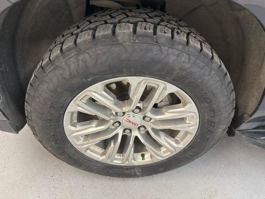 used 2023 GMC Yukon car, priced at $59,999