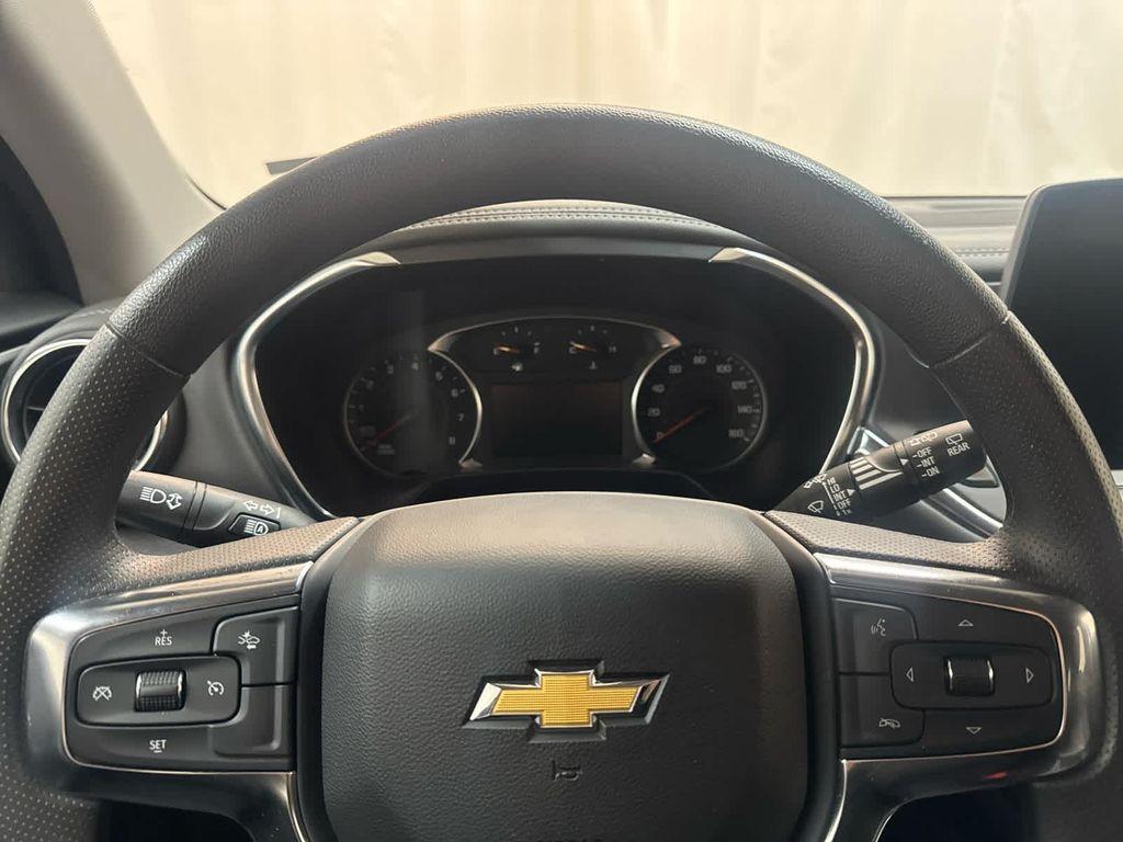 used 2025 Chevrolet Blazer car, priced at $32,999
