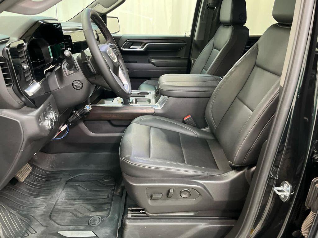 used 2024 GMC Sierra 1500 car, priced at $51,999