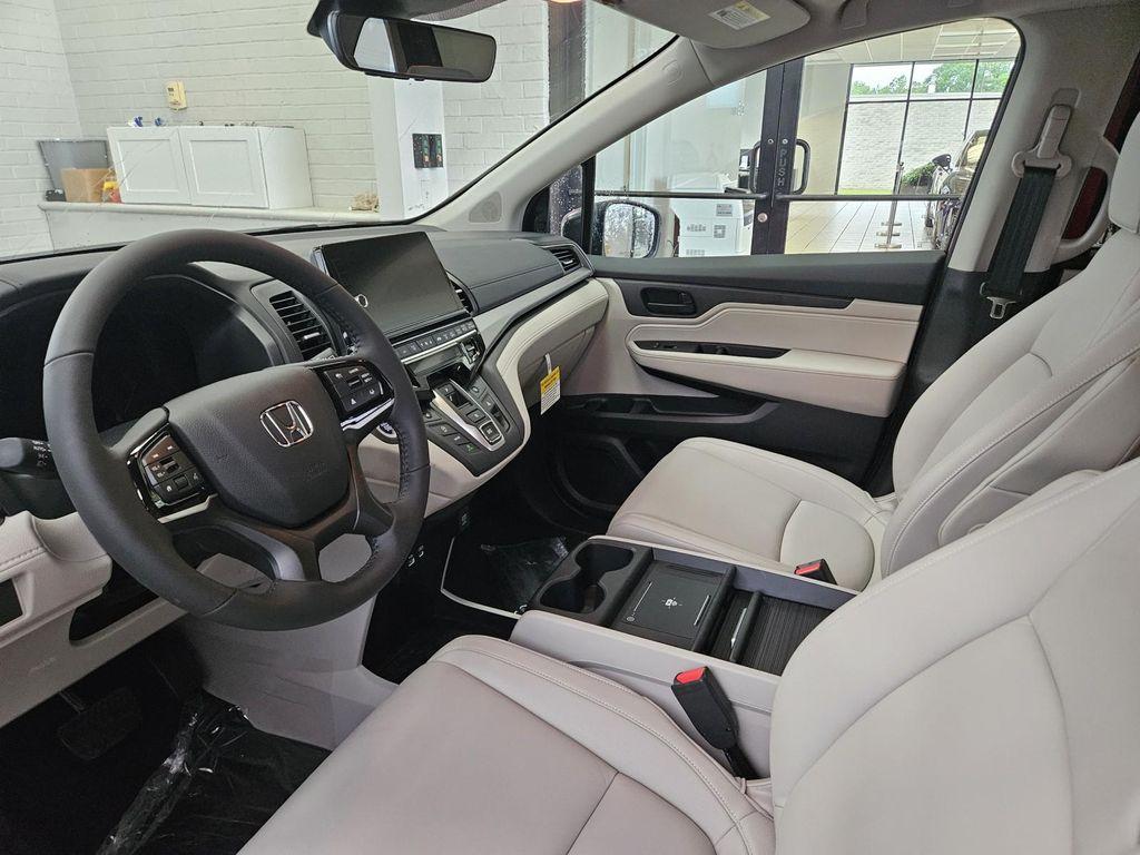 new 2026 Honda Odyssey car, priced at $45,340