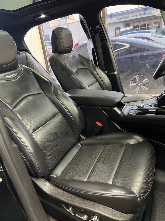 used 2024 Cadillac XT4 car, priced at $39,500