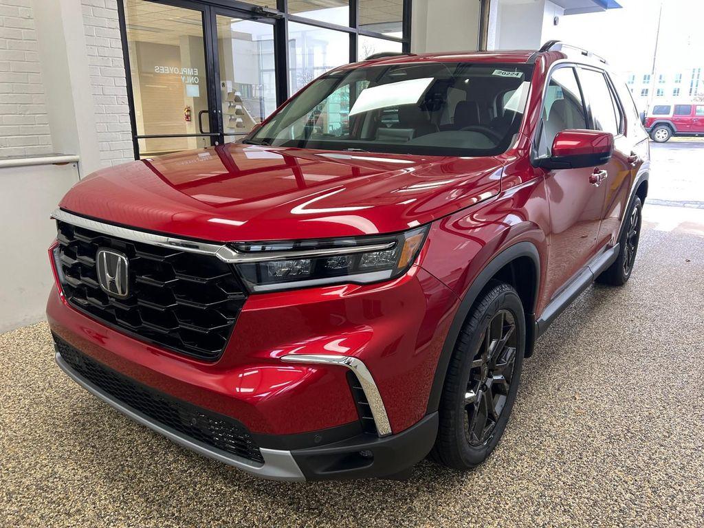 new 2025 Honda Pilot car, priced at $53,450