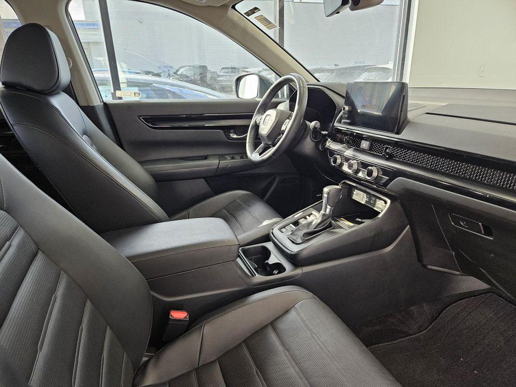 used 2023 Honda CR-V car, priced at $29,750