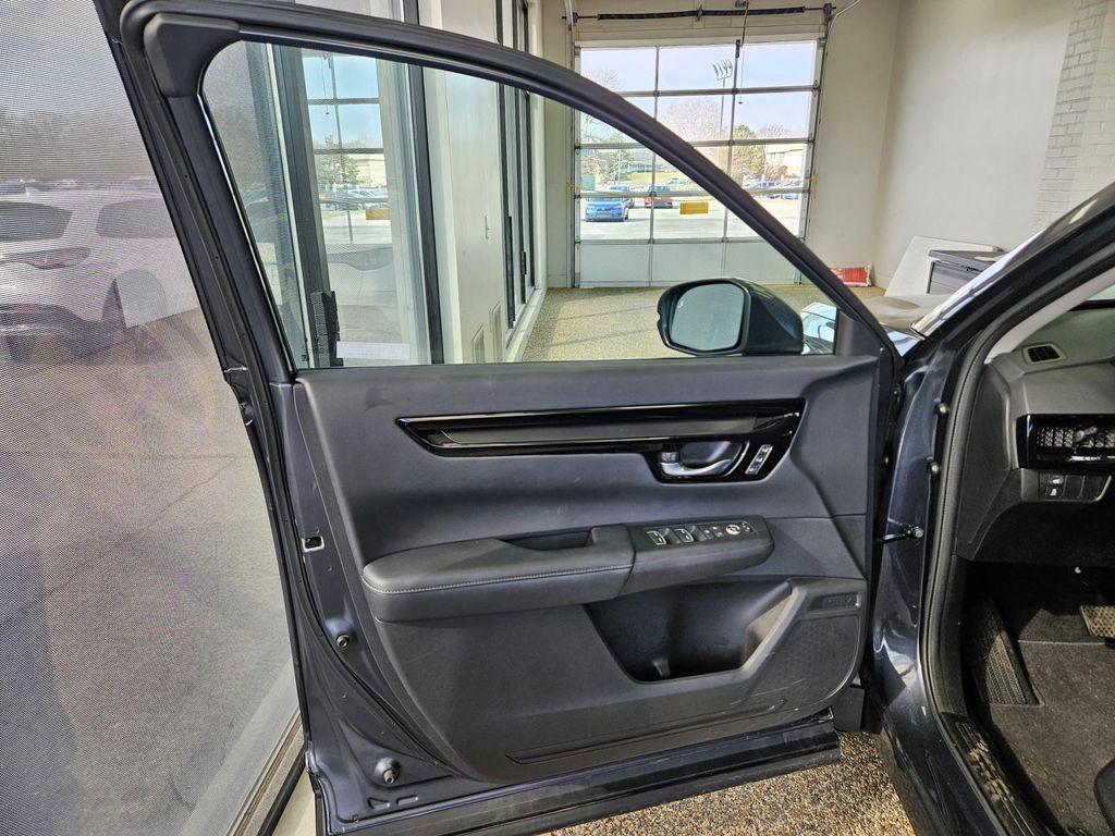 used 2023 Honda CR-V car, priced at $29,750