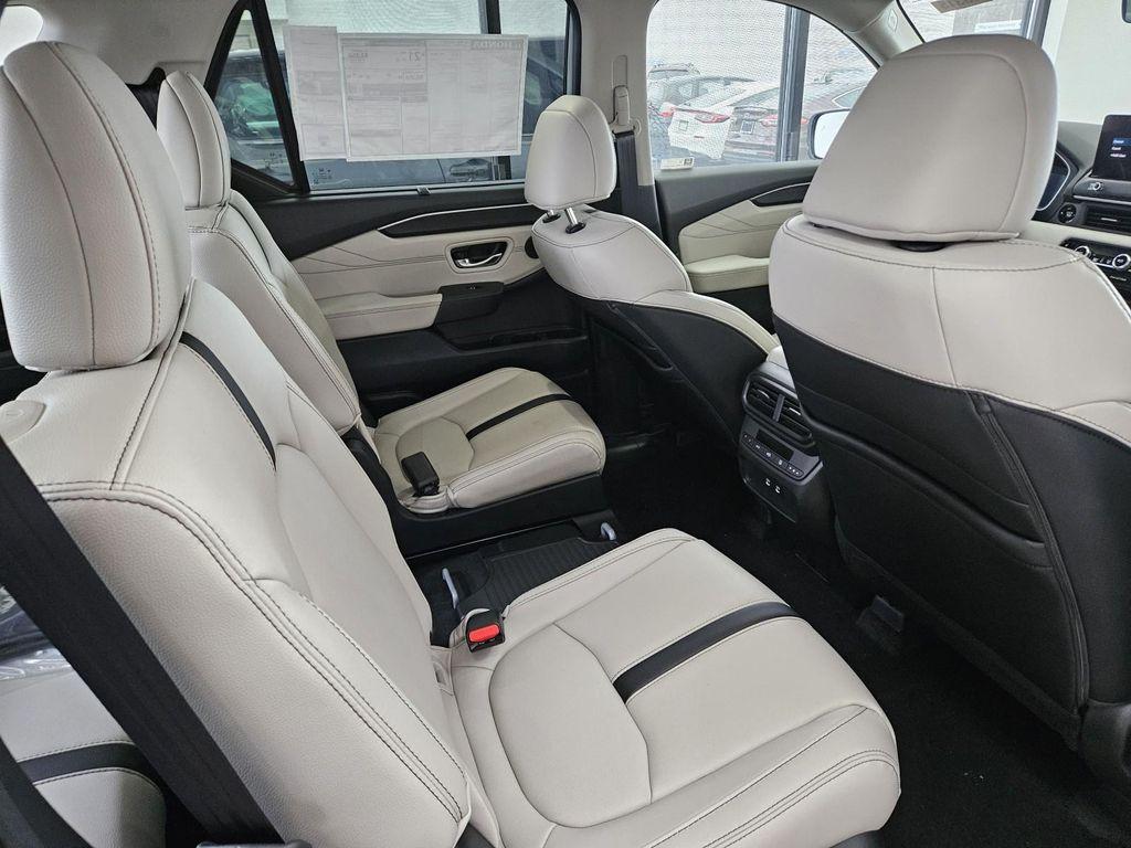 new 2026 Honda Pilot car, priced at $53,635
