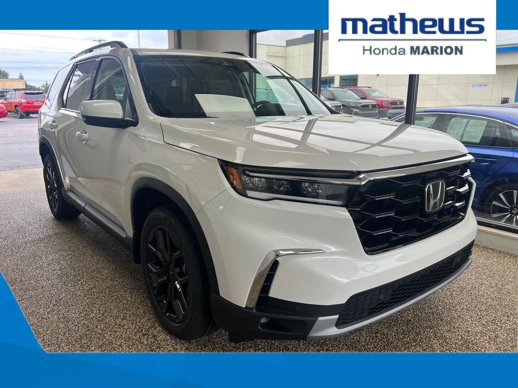 new 2025 Honda Pilot car, priced at $53,405