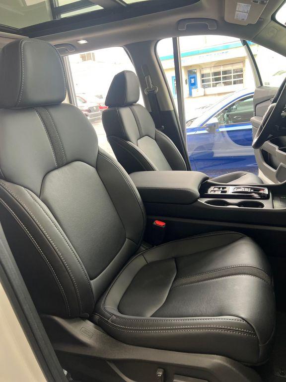 new 2025 Honda Pilot car, priced at $53,405