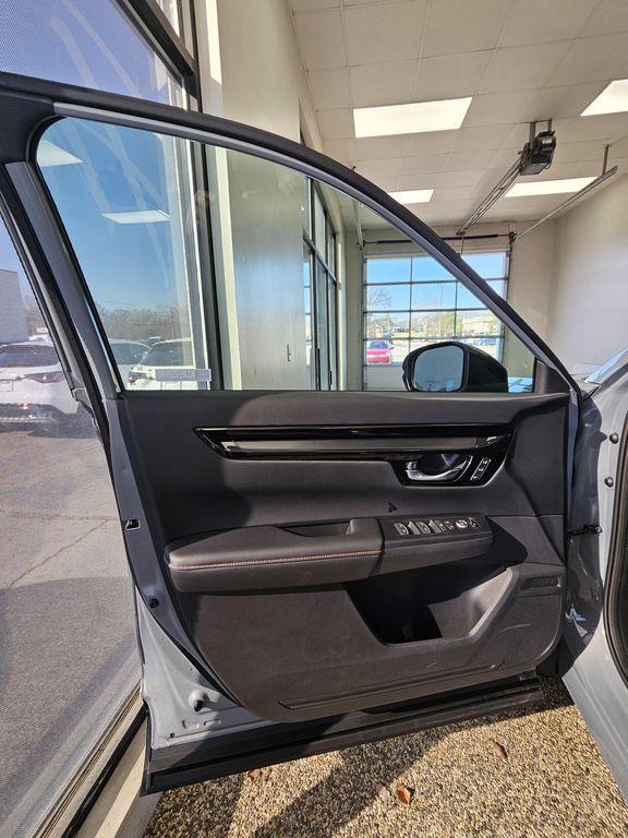 new 2026 Honda CR-V Hybrid car, priced at $44,455