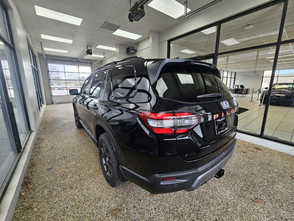 new 2026 Honda Pilot car, priced at $52,205