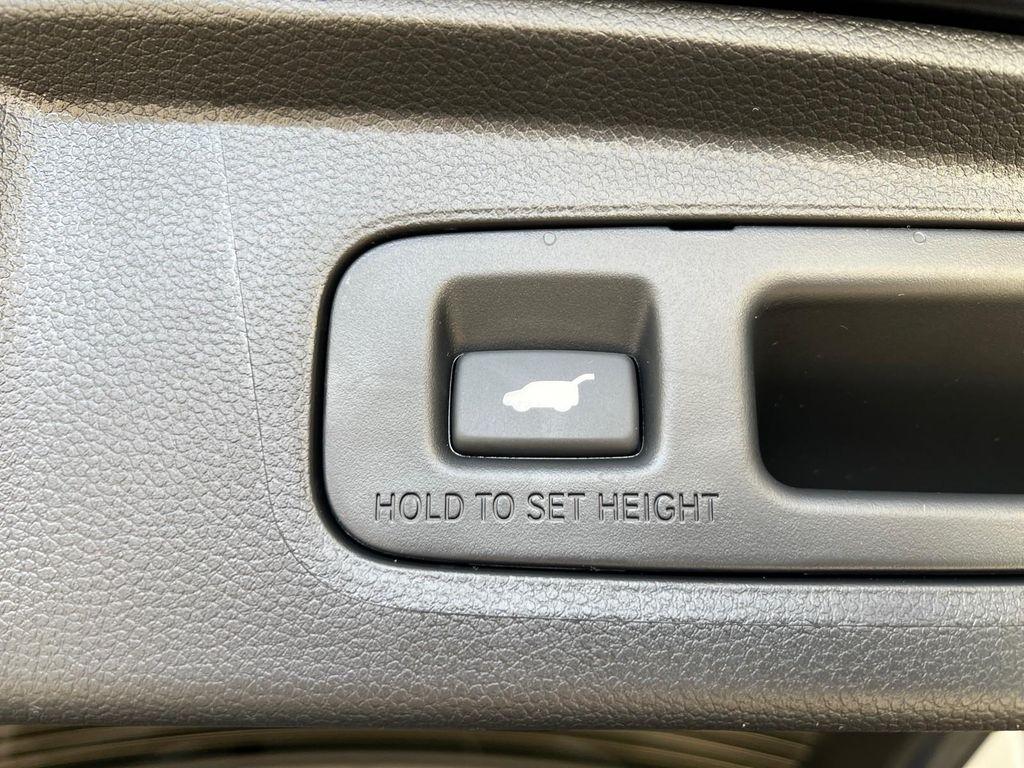 new 2026 Honda CR-V Hybrid car, priced at $41,675