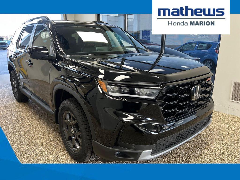 new 2025 Honda Pilot car, priced at $50,895